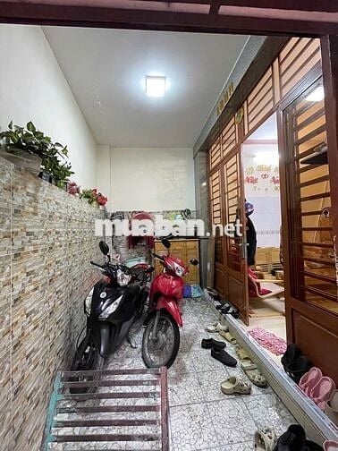 BÁN NHÀ LƯU HỮU PHƯỚC P.15 QUẬN 8 2 MẶT HẺM 44,5m² (4m x 11,9m) 3,7 TỶ