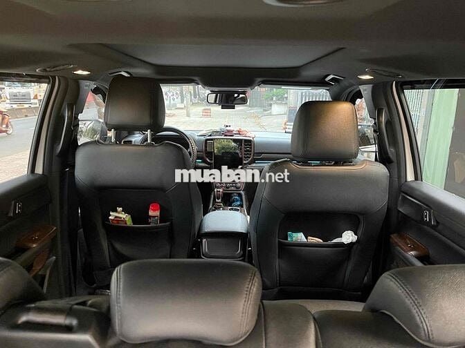 chính chủ Ford Everest 2023 Titanium - 40000 km