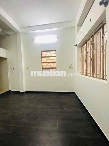 Nhà Nguyên Căn 4 tầng Q10 3PN4WC ở trung tâm tiện ích, gđ ở, sv ở ghép