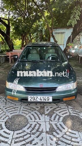 Honda Accord 1994 2.0 MT - 250000 km