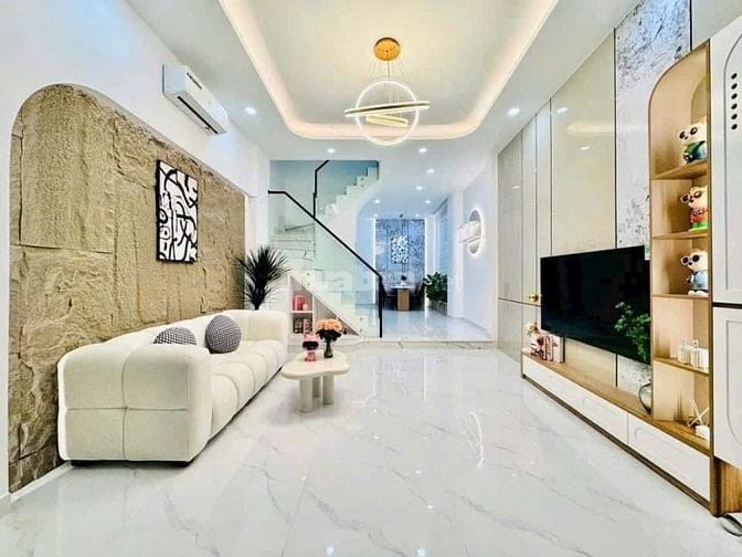 Chủ cần bán nhà 48m2 Lê Trực xây 1 trệt 2 lầu. Hẻm 4m hơn, sổ hồng