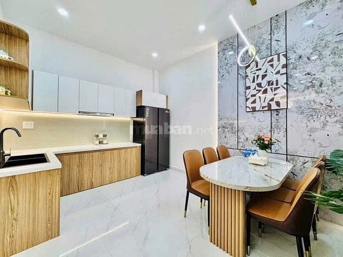 Chủ cần bán nhà 48m2 Lê Trực xây 1 trệt 2 lầu. Hẻm 4m hơn, sổ hồng