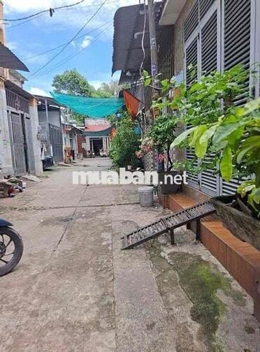 Nhà đẹp 4*20m 3PN hẻm 5m ô tô Sau Chợ Nữ Dân Công Vĩnh Lộc A
