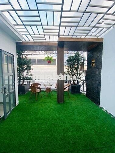 Nhà lô góc KDC đồng bộ Thạnh Xuân, Q12, DT 50m2, 5 tầng, nội thất đẹp