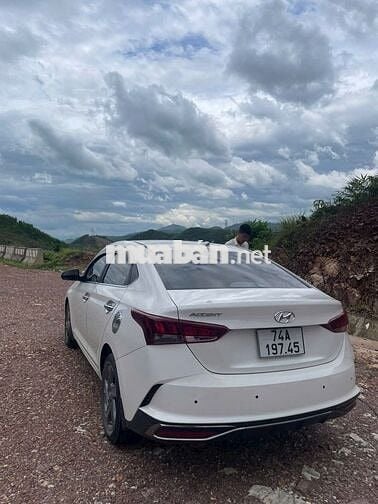 Hyundai Accent 2020 1.4 ATH - 30000 km