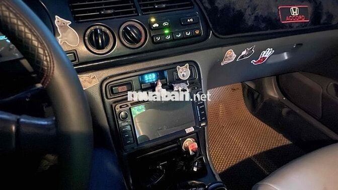 Honda Accord 1994 2.0 MT - 250000 km