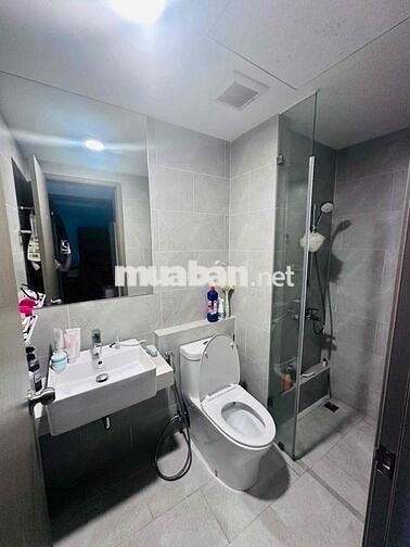 Cho thuê căn hộ 2pn2wc - giá 7,5 triệu - view hồ bơi
