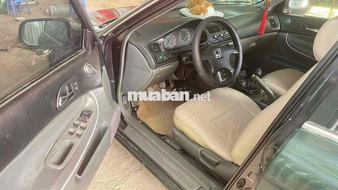 Honda Accord 1994 2.0 MT - 250000 km