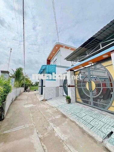 Cần bán nhà gác lửng 65m2/1ty125 (3PN, 3WC). Mỹ Lộc, Cần Giuộc,
