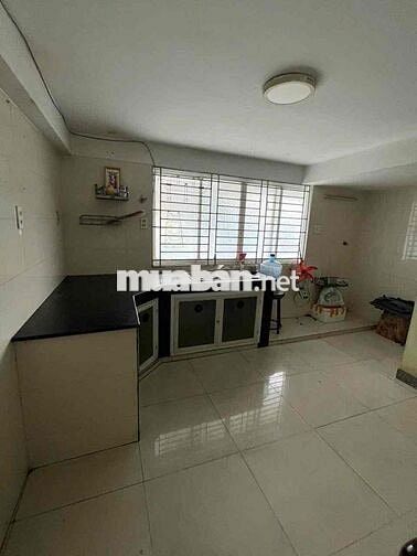 Cho thuê nhà mt lê thúc hoạch 5x5m 2 lầu 2pn 2wc 8tr