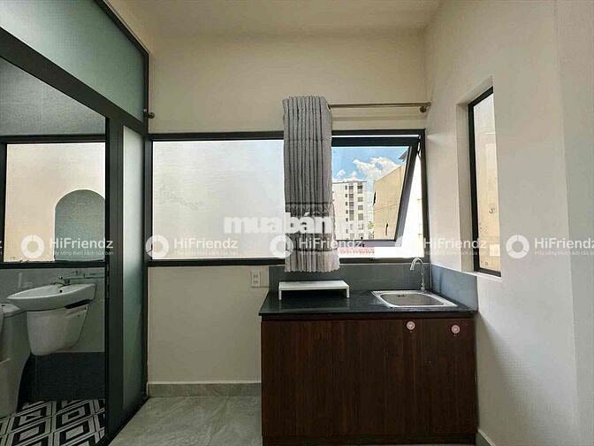 CĂN HỘ FULL NỘI THẤT NHÀ MỚI KHÔNG GIỚI HẠN NGƯỜI Ở CỬA SỔ LỚN