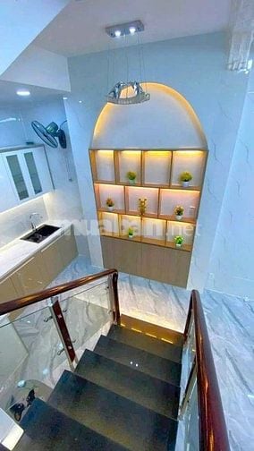 Chủ bán 1 tỷ . Nhà 52m2 Dương Bá Trạc gần Dương Bá Trạc,xây 4 