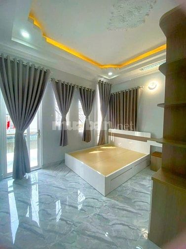 Chủ bán 1 tỷ . Nhà 52m2 Dương Bá Trạc gần Dương Bá Trạc,xây 4 