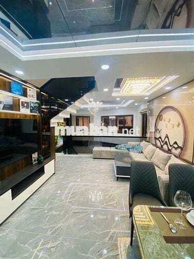 Nhà lô góc KDC đồng bộ Thạnh Xuân, Q12, DT 50m2, 5 tầng, nội thất đẹp