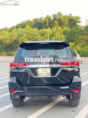 Toyota Fortuner sản xuất 2017 số tự động