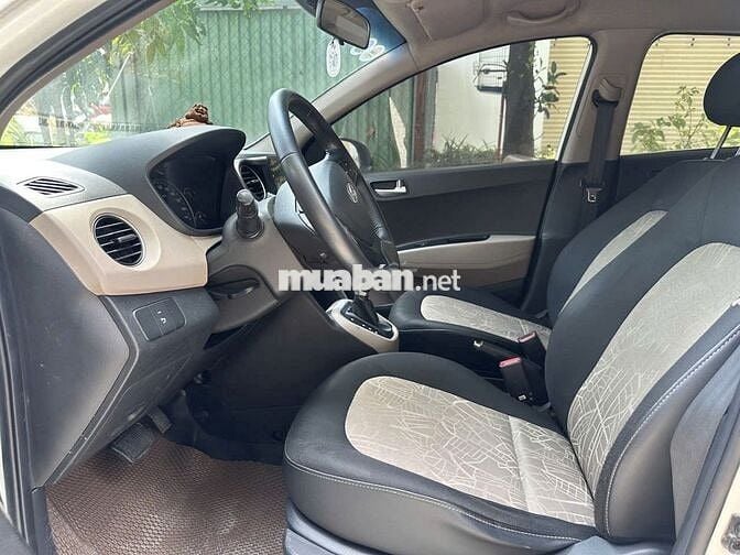 Kia 2015  - 100000 km