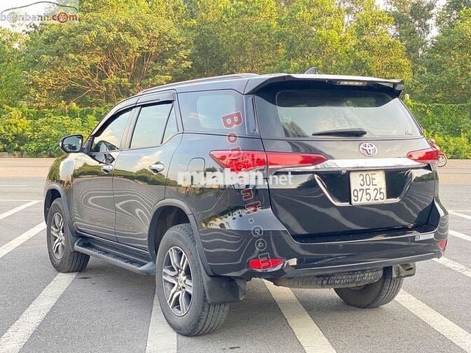 Toyota Fortuner sản xuất 2017 số tự động
