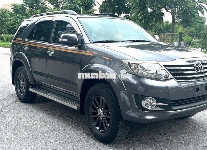 fortuner xăng 1 cầu sx 2015