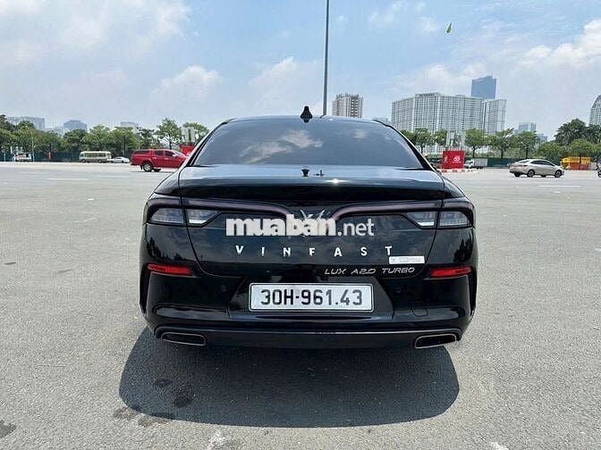 VinFast Lux A2.0 2022 A2.0 Tiêu chuẩn - 25000 km