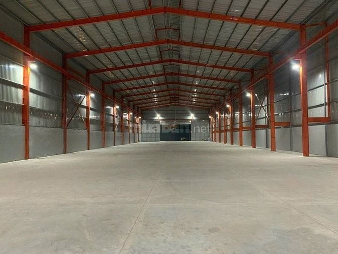 CHO THUÊ XƯỠNG MT QUỐC LỘ 1A PHƯỜNG THẠNH LỘC.DT 1000M