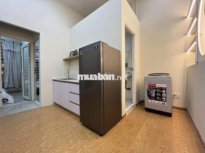 CĂN HỘ 2PN 1 PHÒNG KHÁCH FULL NT CỬA SỔ GẦN GẦN CHỢ PHẠM VĂN HAI