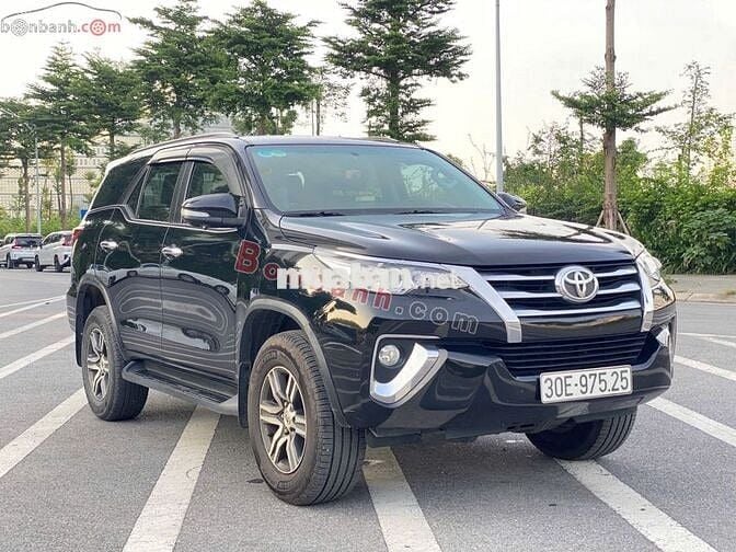 Toyota Fortuner sản xuất 2017 số tự động