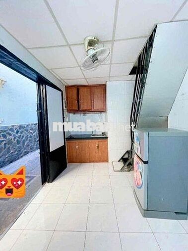 Chính Chủ Kẹt Tiền Cần Bán Gấp Nhà Mặt Hẻm Tôn Đản Quận 4