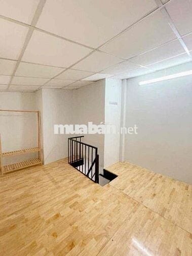 Chính Chủ Kẹt Tiền Cần Bán Gấp Nhà Mặt Hẻm Tôn Đản Quận 4