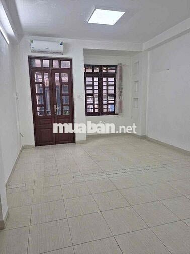 🔥🔥Nhà 3PN, 4WC, Lạc Long Quân, trung tâm Tân Bình