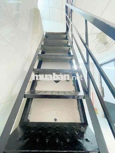 Chính Chủ Kẹt Tiền Cần Bán Gấp Nhà Mặt Hẻm Tôn Đản Quận 4