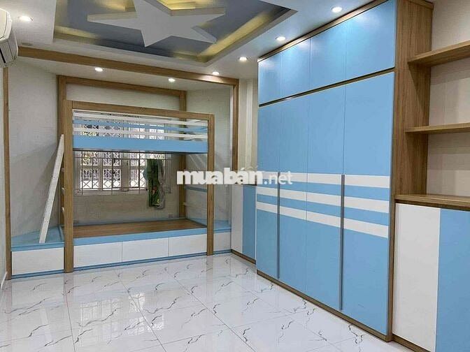 Cho thuê nhà ở nguyên căn dài hạn, 1 trệt 2 lầu, giá thuê 15tr