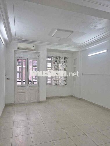 🔥🔥Nhà 3PN, 4WC, Lạc Long Quân, trung tâm Tân Bình