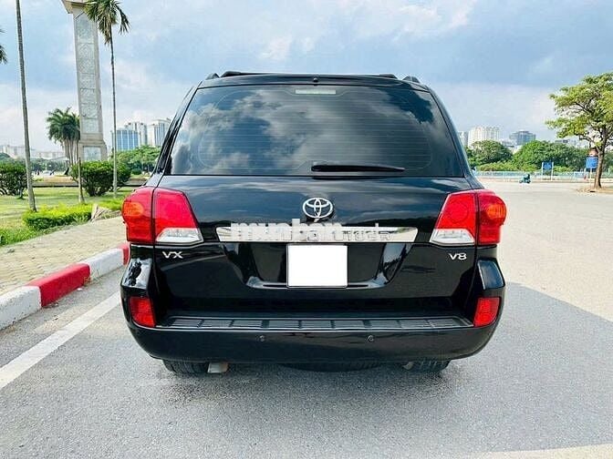 Toyota Land Cruiser 2014 VX 4.6 V8 - 123456 km