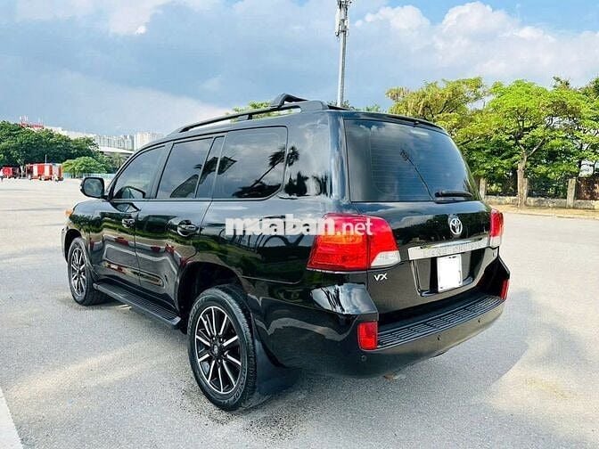 Toyota Land Cruiser 2014 VX 4.6 V8 - 123456 km