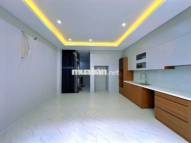 Vương Thừa Vũ - Thanh Xuân, DT 52m2 * 6 tầng Thang máy, oto đỗ cửa