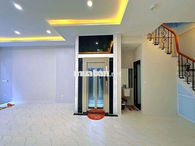 Vương Thừa Vũ - Thanh Xuân, DT 52m2 * 6 tầng Thang máy, oto đỗ cửa