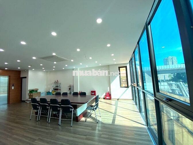 Sàn kinh doanh mặt phố Thái Hà 90m2 chỉ 14 triệu/tháng giá tốt