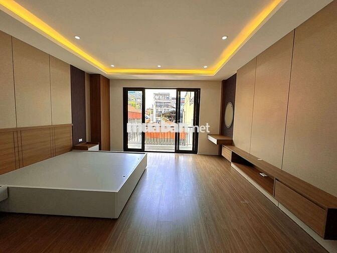 Vương Thừa Vũ - Thanh Xuân, DT 52m2 * 6 tầng Thang máy, oto đỗ cửa