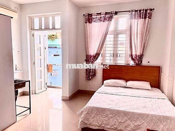 Cho thuê phòng đẹp, có ban công, full nội thất tại 123 Hồng Lạc