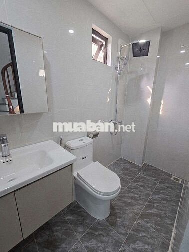 BÁN NHÀ LIÊN MẠC, BẮC TỪ LIÊM 5 TẦNG MỚI TINH GARA OTO. 4P NGỦ, 6.9T