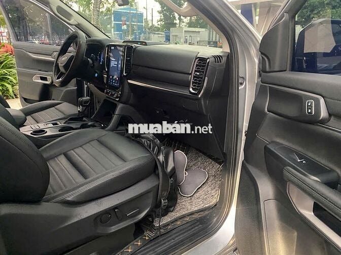 Bán Everest Sport 2023 - 15800km - Chất xe đẹp 95%