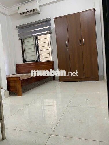 Ngõ 1008 Láng và Trần Duy Hưng