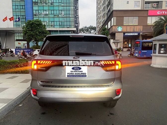 Bán Everest Sport 2023 - 15800km - Chất xe đẹp 95%