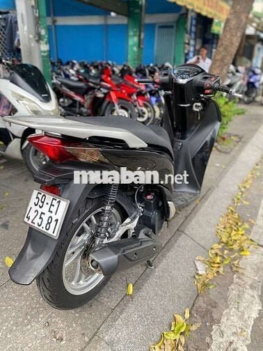 Honda SH 150 2015 mới 90% Bstp chính chủ