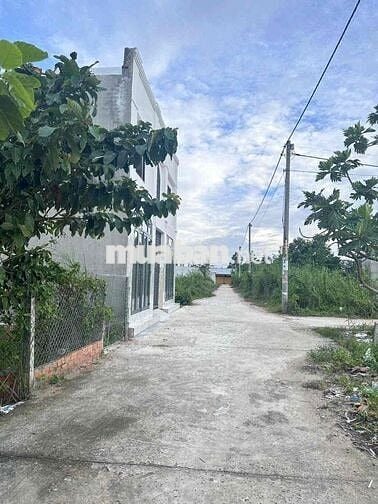 Bán nền trục B Khu Đại Lộc Phát giá 900 triệu
