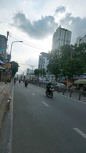 Bán nhà HXH 502 Huỳnh Tấn Phát gần khu Nam Long. Gía 6,38 tỷ.