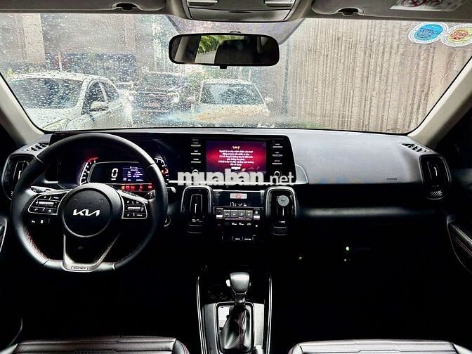 Kia Sonet 2024 Luxury 1.5 AT - 10000 km