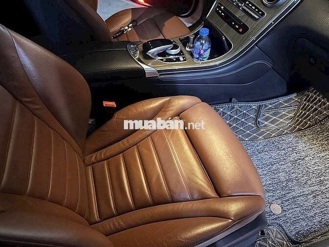 Mercedes Benz GLC 2017 250 4Matic - 123456 km