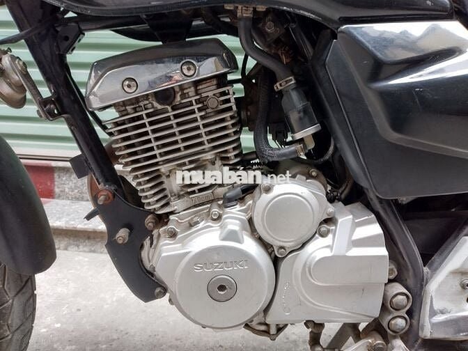 Bán xe Suzuki EN150 màu đen
