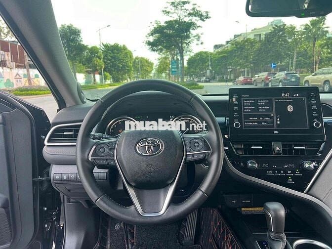 Toyota Camry 2022 2.5Q - 47000 km